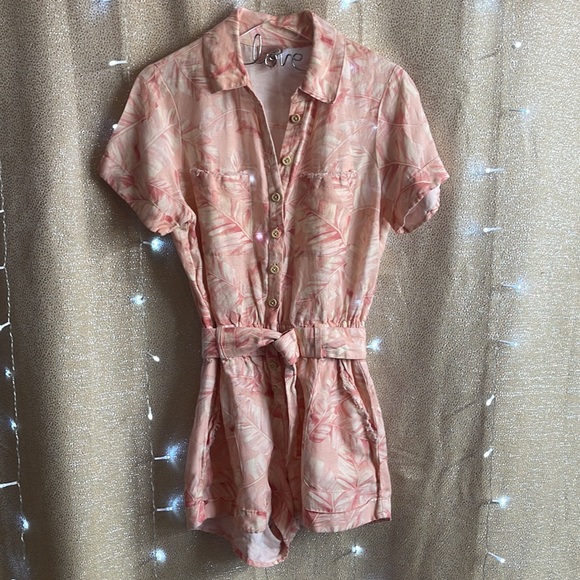 Show Me Your MuMu Bexley Pink Majestic Palm Romper - Picture 5 of 9